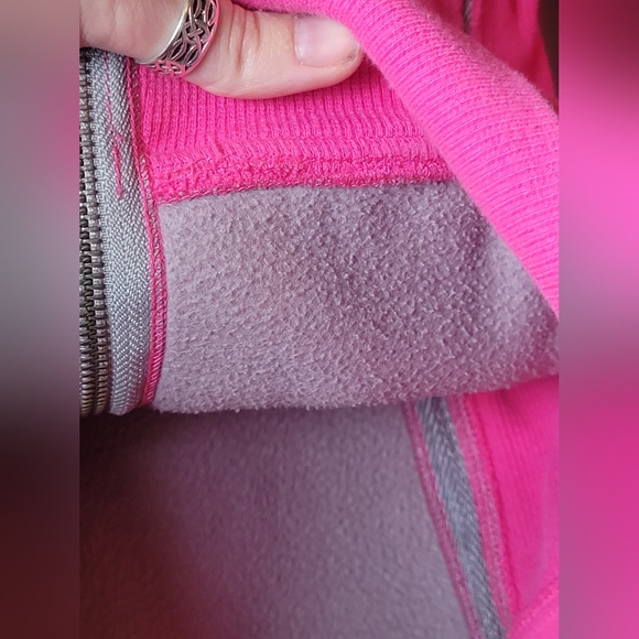 Special edition Lululemon hoodie - Picture 6 of 8